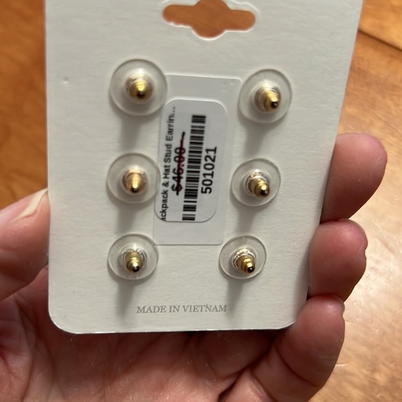 🆕 Black, white & gold earrings. Set/3. Trendy shoes, backpack & bucket hat. - Picture 7 of 7